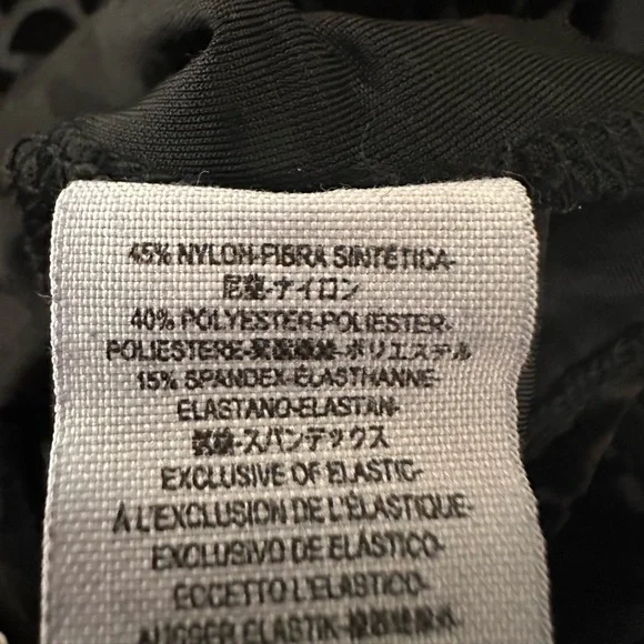 Free people A little twist velvet off the shoulder black top size XS witchy goth - Picture 13 of 13